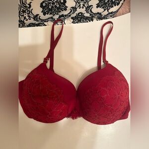 Maidenform red full coverage bra 40D